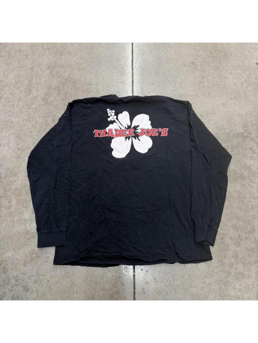 vintage trader joes black big logo super market grocery store shirt size large
